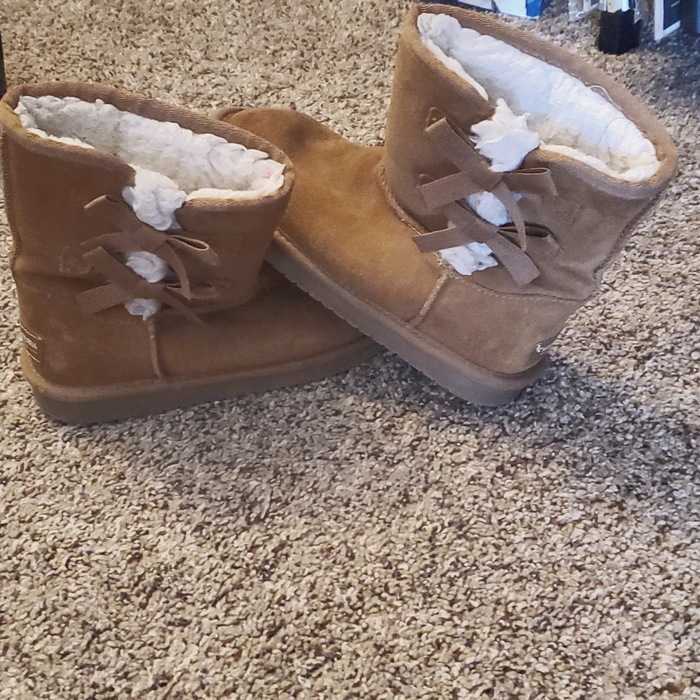 Koolaburra by Ugg Victoria Short Boot - Kids